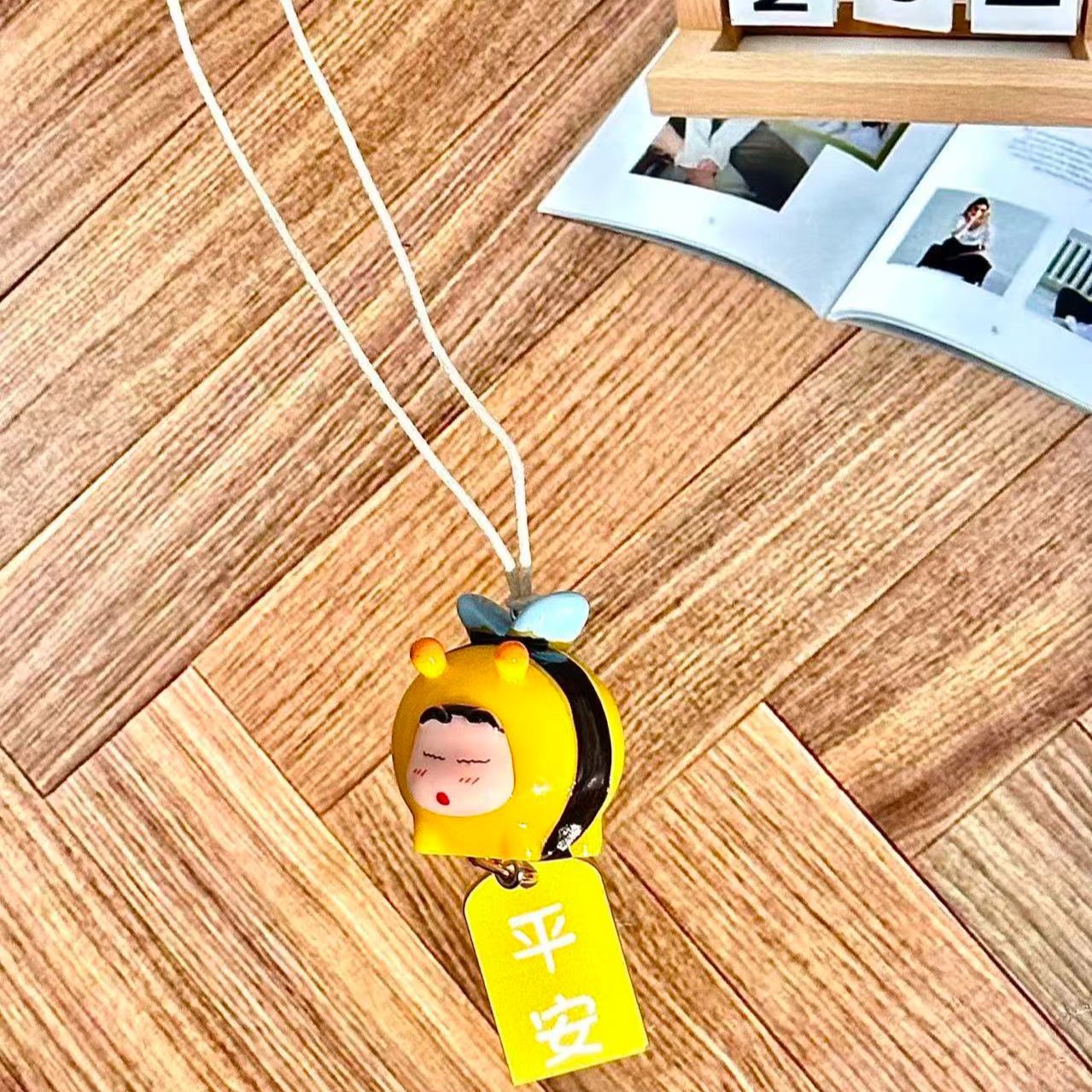 Crayon Shin-chan Bee Cosplay F - Car Accessories Company ulasan dan harga